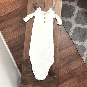 Caden Lane Knotted Gown 0-3 months